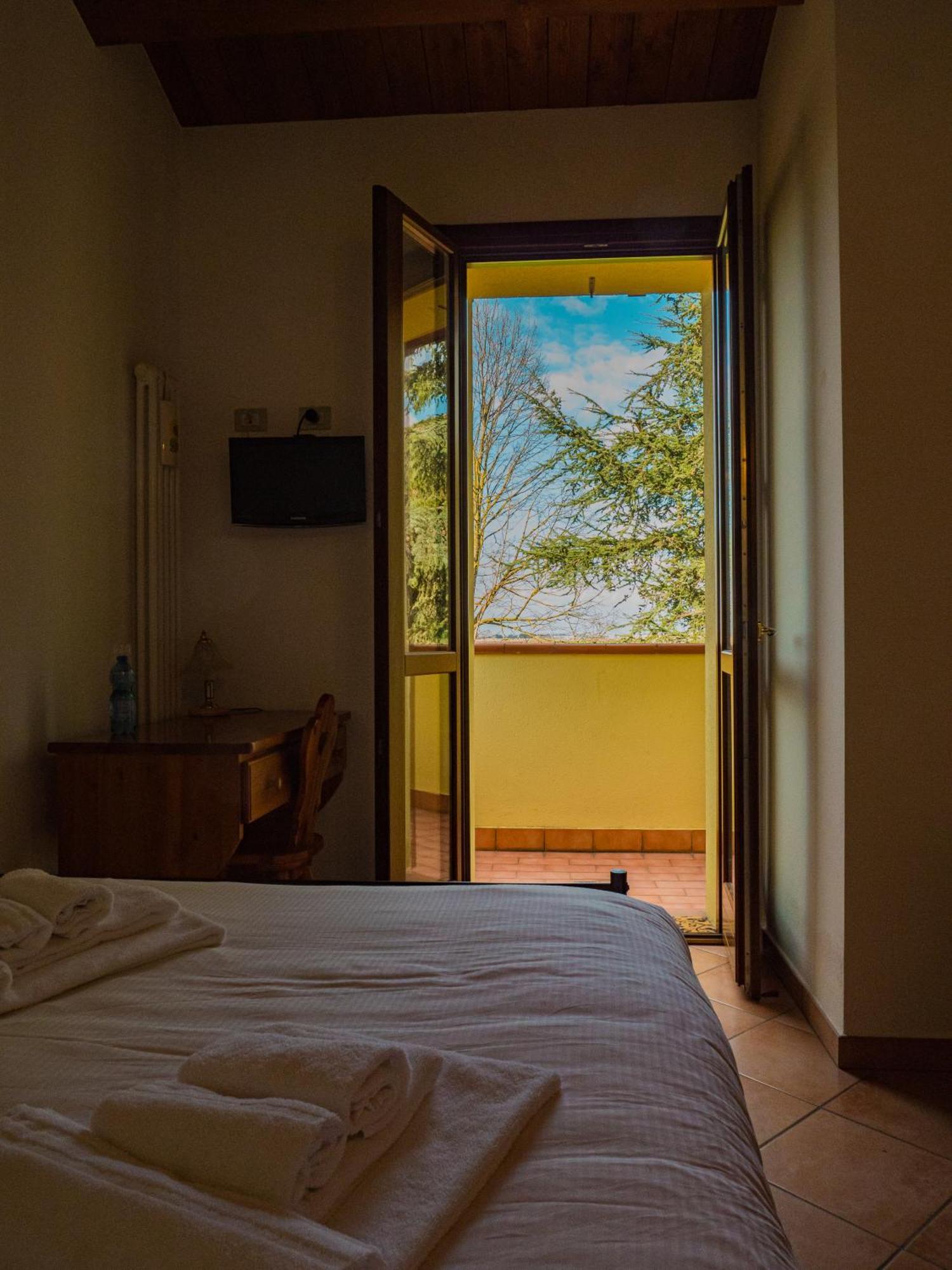 B&B Villa Erika Луго Экстерьер фото
