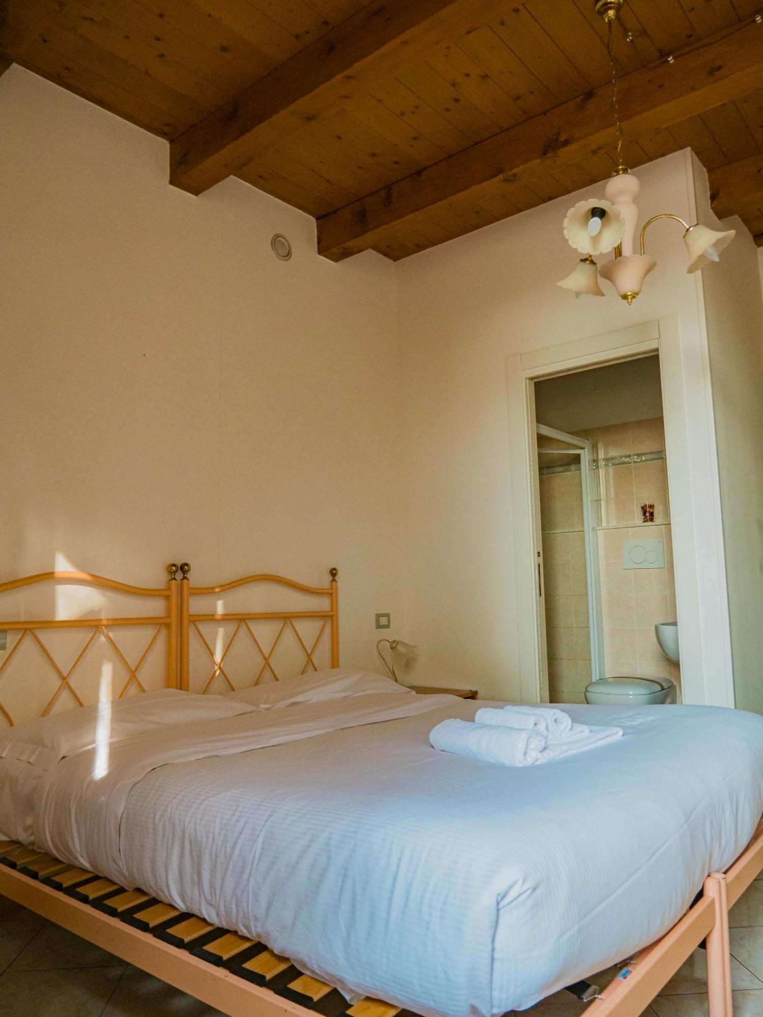 B&B Villa Erika Луго Экстерьер фото